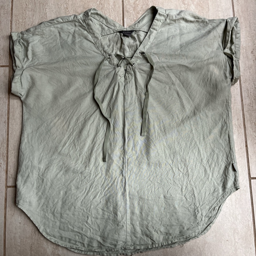 Eddie Bauer pale green linen tie-front blouse size S
